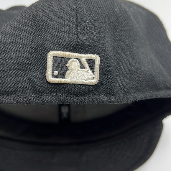Seattle Mariners fitted hat - Picture 4 of 6